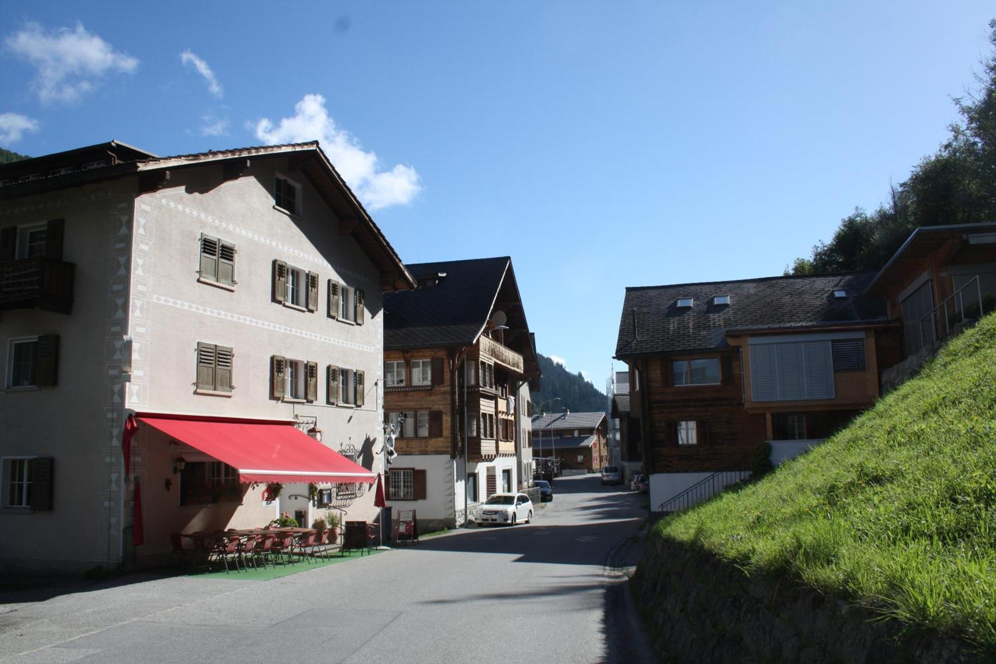 Ustria Crusch Alva Bed & Breakfast Tavanasa Eksteriør bilde